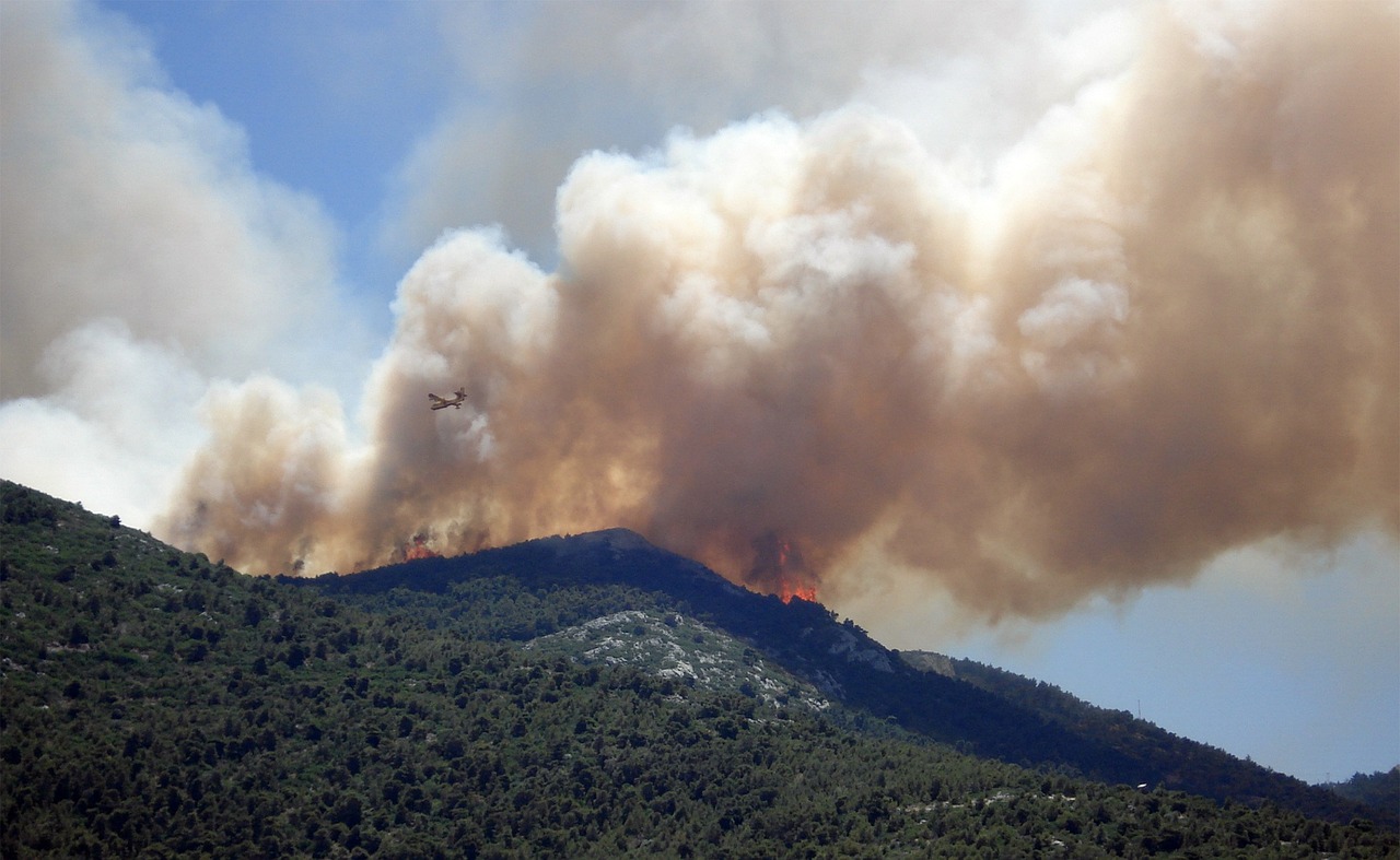 重庆北碚缙云山又起火了？，重庆北碚缙云山再次发生山火？